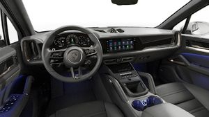 Binnenaanzicht van het stuur en het dashboard van Cayenne Turbo E-Hybrid