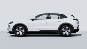 Buitenaanzicht van Cayenne Electric met de linkerkant van de auto