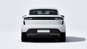 Buitenaanzicht van Macan Turbo met de achterkant van de auto