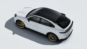 Utvendig visning av Cayenne Turbo E-Hybrid Coupé with GT Package sett ovenfra