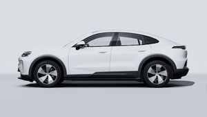 Utvendig visning av Cayenne Coupé Electric som viser venstre side av bilen