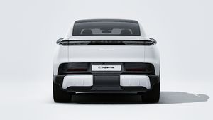 Utvendig visning av Cayenne S Coupé Electric som viser baksiden av bilen