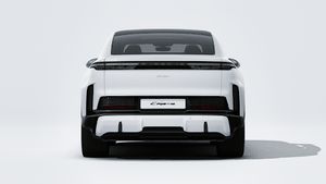 Utvendig visning av Cayenne Turbo Coupé Electric som viser baksiden av bilen