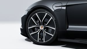 Utvendig sett av Taycan 4 Black Edition