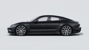 Utvendig visning av Taycan 4 Black Edition som viser venstre side av bilen