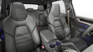 Interior view showing the front seats of Cayenne Turbo E-Hybrid