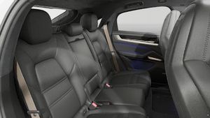 Interior view of Cayenne Turbo E-Hybrid Coupé