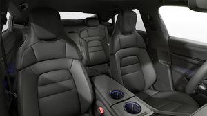 Interior view showing the front seats of Taycan Black Edition