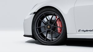 Exterior view of 911 Carrera 4 GTS Cabriolet