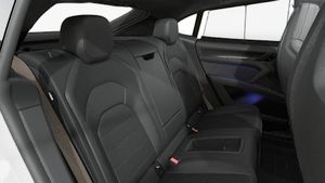 Interior view of Cayenne Turbo Coupé Electric