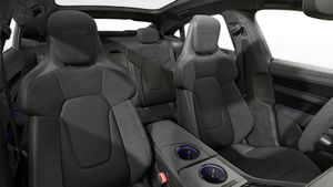 Interior view showing the front seats of Taycan GTS