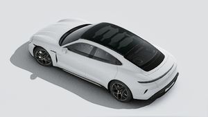 Exterior view of Taycan Turbo seen from above