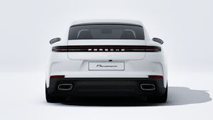 Exterior view of Panamera 4 showing the rear of the car