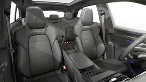 Vista interior de los asientos delanteros del Cayenne Turbo Electric