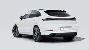 Vue extérieure de Cayenne Coupé Black Edition montrant l'arrière et le côté gauche de la voiture