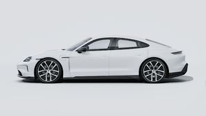 Exterior view of Taycan 4 Black Edition showing the left side of the car