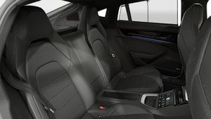 Interior view of Panamera 4 E-Hybrid