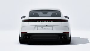 Exterior view of Panamera 4S E-Hybrid showing the rear of the car