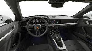 Widok wnętrza przedstawiający kierownicę i deskę rozdzielczą 911 Carrera Cabriolet