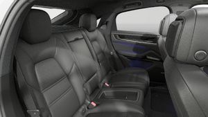 Cayenne E-Hybrid Coupé Black Edition – widok wewnątrz
