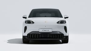 Widok zewnętrzny Cayenne Coupé Electric przedstawiający przód samochodu