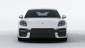 Widok zewnętrzny Panamera GTS przedstawiający przód samochodu