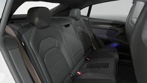 Interior view of Cayenne Turbo Coupé Electric