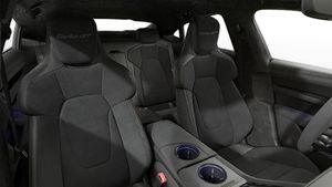 Interior view showing the front seats of Taycan Turbo GT
