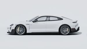 Exterior view of Taycan Turbo GT showing the left side of the car