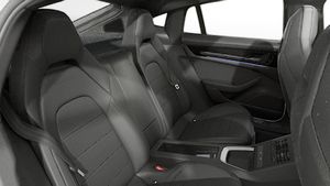 Interior view of Panamera 4 E-Hybrid