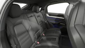 Vista interior do Cayenne S E-Hybrid Coupé