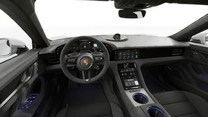 Vista interior, mostrando o volante e o painel de instrumentos de Taycan GTS Sport Turismo