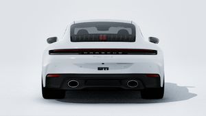Vista exterior de 911 Carrera S mostrando la parte trasera del coche
