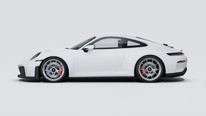 Vista exterior de 911 GT3 with Touring Package mostrando el lado izquierdo del coche