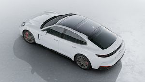 Vista exterior de Panamera Turbo E-Hybrid vista desde arriba