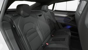 منظر داخلي لسيارة Cayenne Coupé Electric