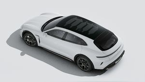 Exterior view of Taycan Turbo Cross Turismo seen from above