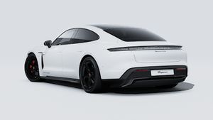 Vue extérieure de Taycan 4S Black Edition montrant l'arrière et le côté gauche de la voiture