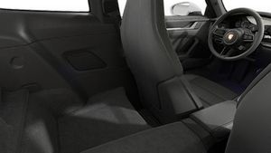 Vedere din interior a scaunelor din spate ale 911 Carrera