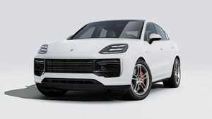 Vedere exterioară a Cayenne Turbo E-Hybrid Coupé care prezintă partea din față și partea stângă a mașinii