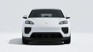 Vedere exterioară a Macan care arată partea din față a mașinii