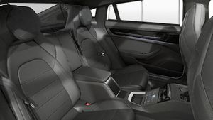 Vedere interioară a Panamera 4 E-Hybrid Executive