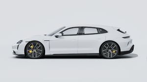 Spoljašnji izgled Taycan Turbo S Sport Turismo koji prikazuje levu stranu automobila
