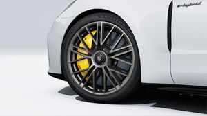Spošaljnji izgled od Panamera Turbo S E-Hybrid