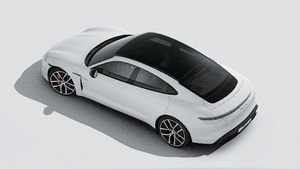 Exterior view of Taycan 4S Black Edition seen from above