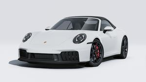 Utvändig vy av 911 Carrera GTS Cabriolet som visar bilens front och vänstra sida