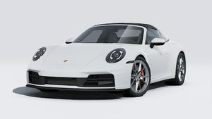 Utvändig vy av 911 Targa 4S som visar bilens front och vänstra sida