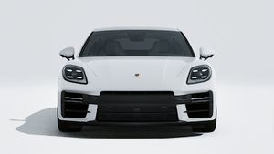 Utvändig vy av Panamera GTS som visar bilens front