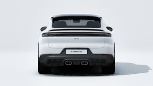 Exterior view of Cayenne Turbo E-Hybrid Coupé with GT Package showing the rear of the car