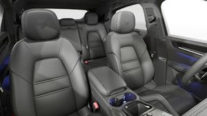 Interior view showing the front seats of Cayenne Coupé Black Edition